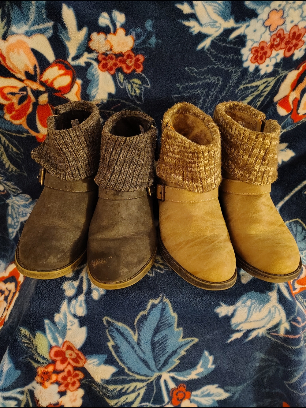 Rocket Dog Knit-Cuff Ankle Booties in Gray and Tan
